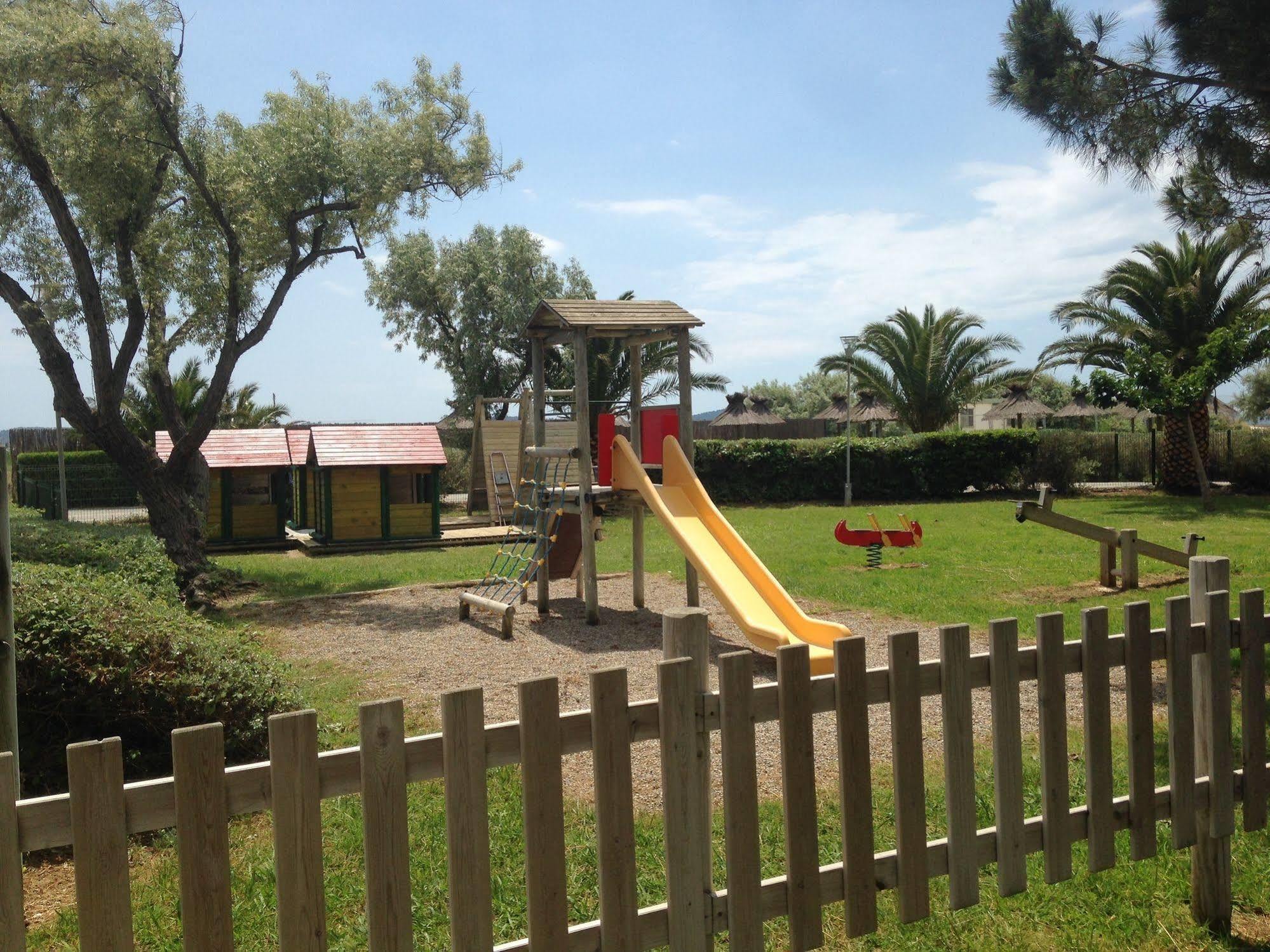 הייר Hotel Club La Font Des Horts מראה חיצוני תמונה